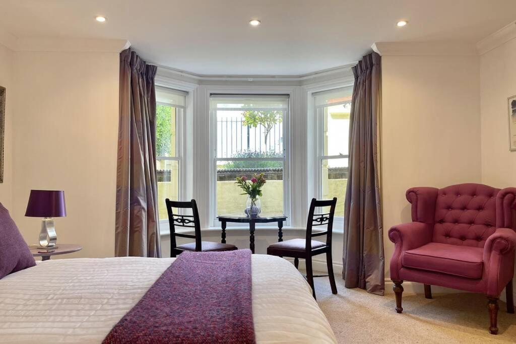 Lavender Apartment - Spacious Apartment Close To The Beach Deal Dış mekan fotoğraf